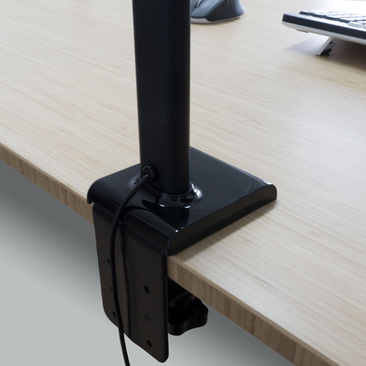 LTL00321E Große LED Schreibtischlampe mit Klemmfuß 80 cm schwarz